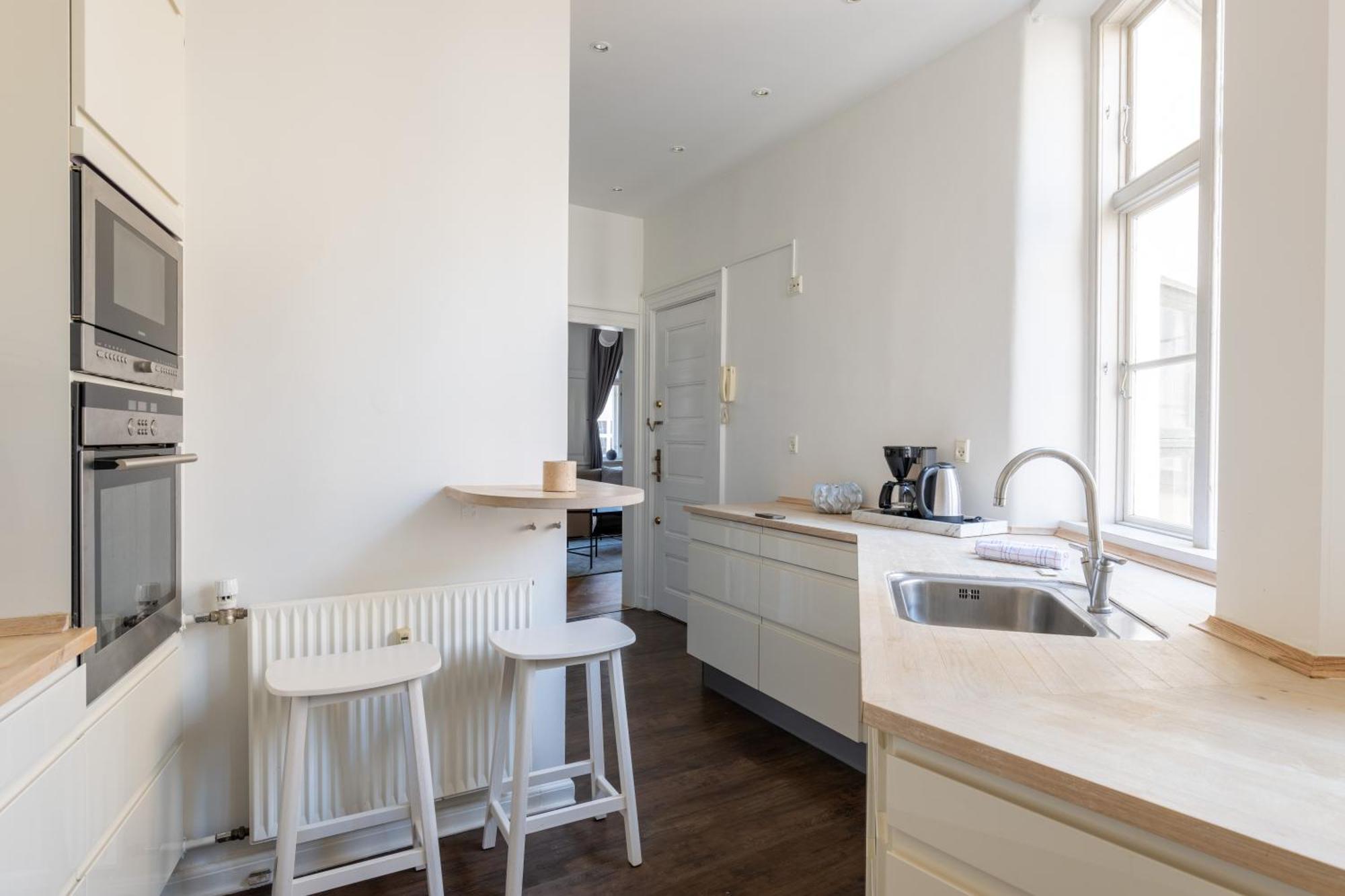 Large With Canal View In Cph Apartament *